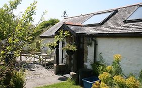 Cosy Barn On Rural Smallholding With Alpacas, Goats & Pigs