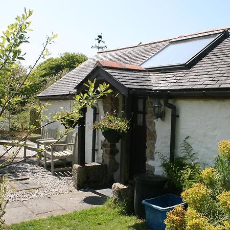 Cosy Barn On Rural Smallholding With Alpacas, Goats & Pigs Stithians Exterior photo