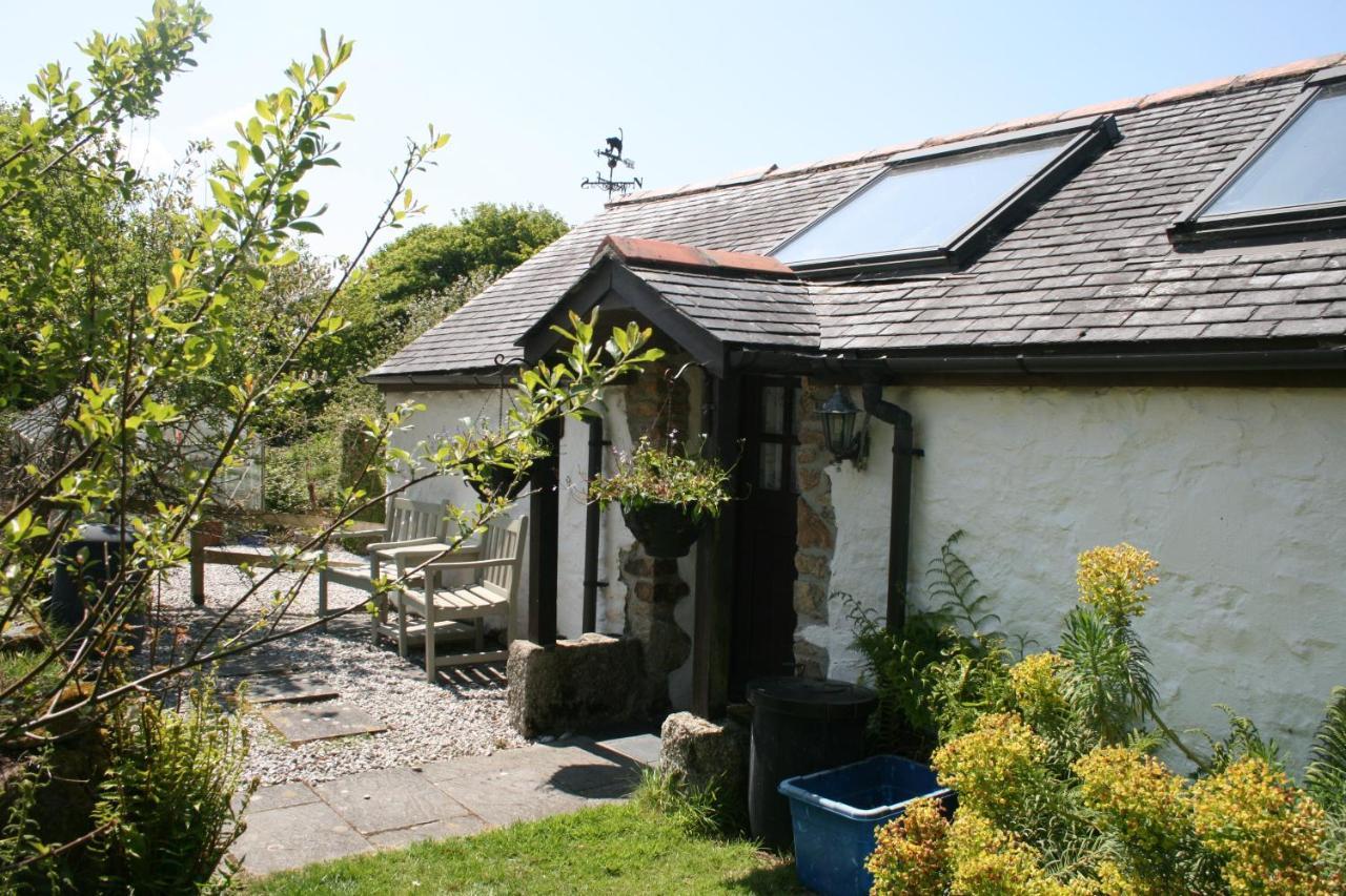 Cosy Barn On Rural Smallholding With Alpacas, Goats & Pigs Stithians Exterior photo